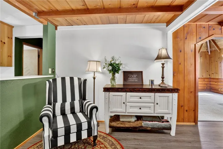 336 Lovers, Cedarpines Park, California 92322