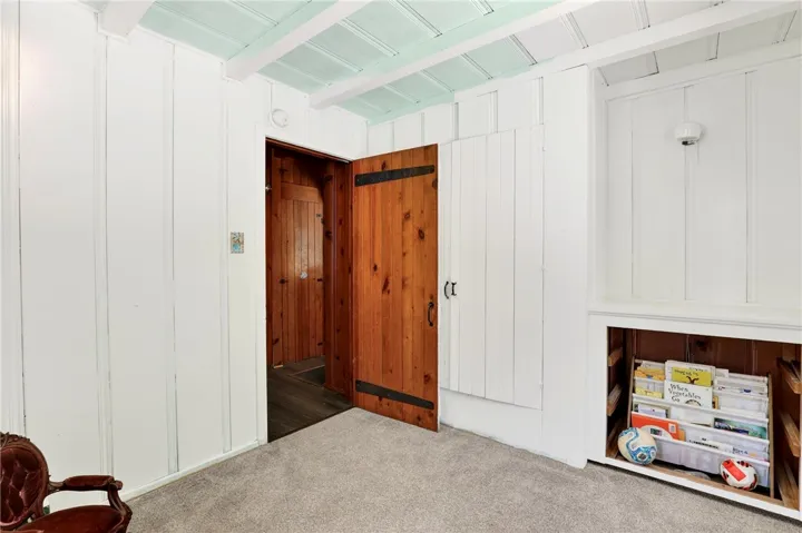 336 Lovers, Cedarpines Park, California 92322