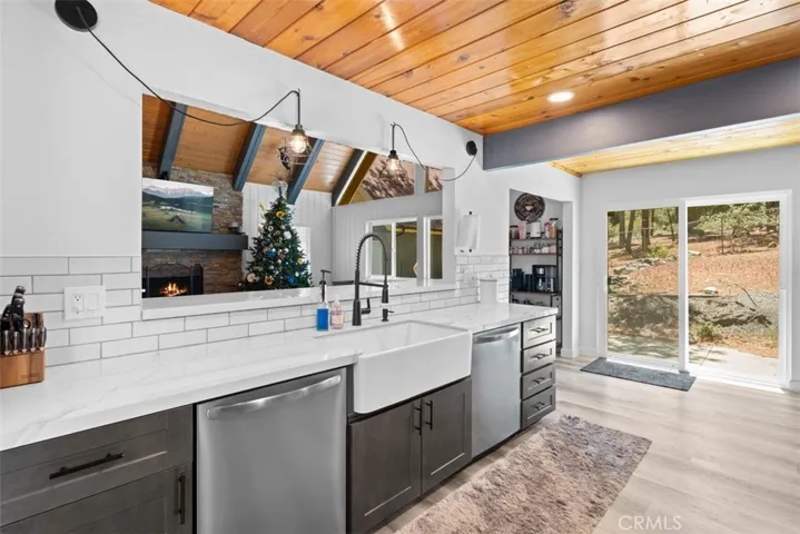 1535 Linnet, Wrightwood, California 92397