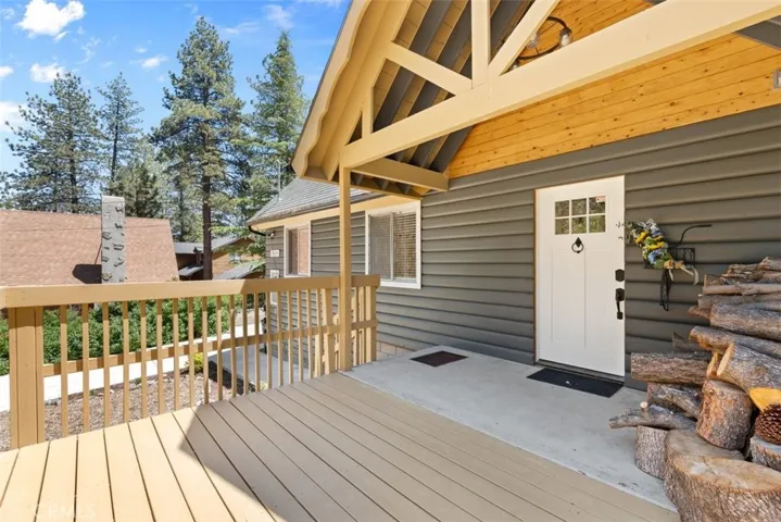 1535 Linnet, Wrightwood, California 92397