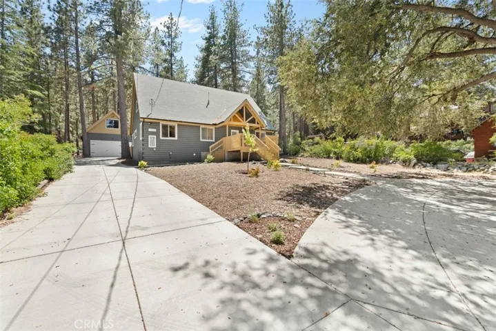 1535 Linnet, Wrightwood, California 92397