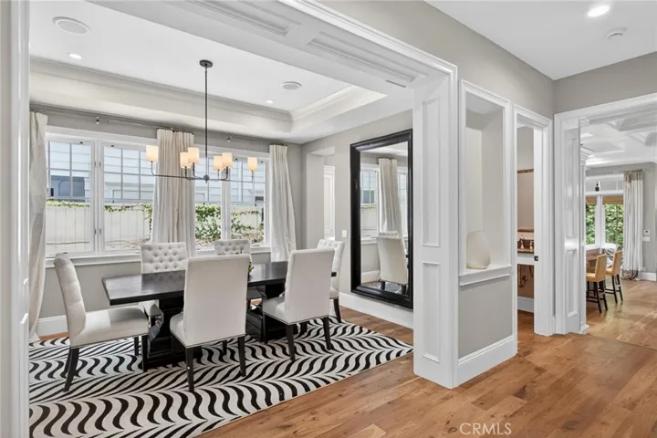 2705 Palm Avenue, Manhattan Beach, California 90266