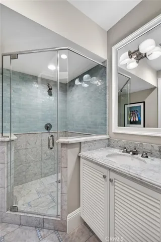 2705 Palm Avenue, Manhattan Beach, California 90266