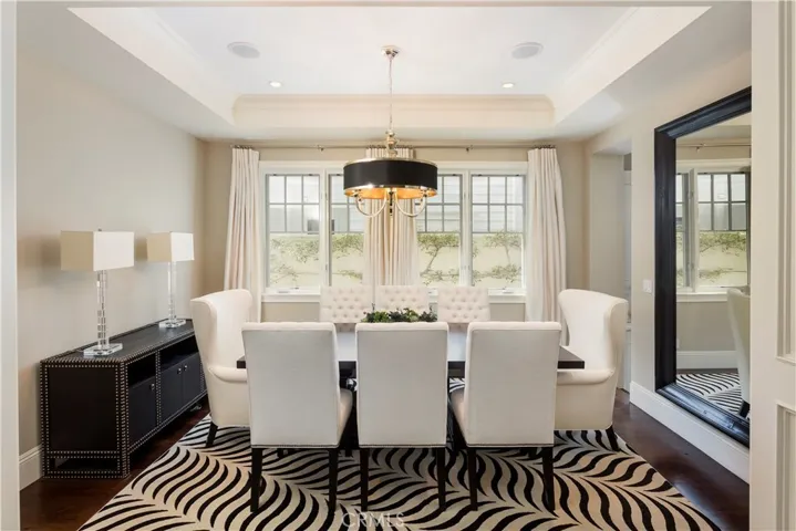 2705 Palm Avenue, Manhattan Beach, California 90266