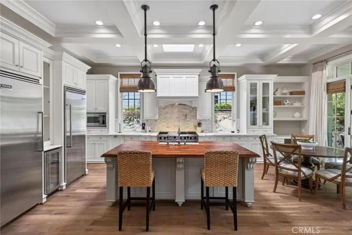 2705 Palm Avenue, Manhattan Beach, California 90266