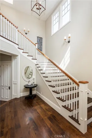 2705 Palm Avenue, Manhattan Beach, California 90266