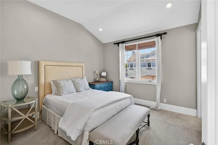 2705 Palm Avenue, Manhattan Beach, California 90266