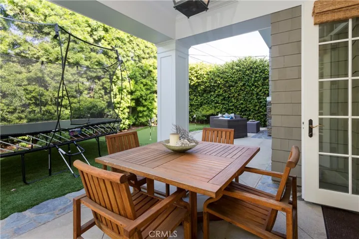 2705 Palm Avenue, Manhattan Beach, California 90266