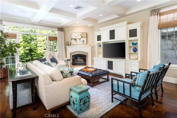 2705 Palm Avenue, Manhattan Beach, California 90266