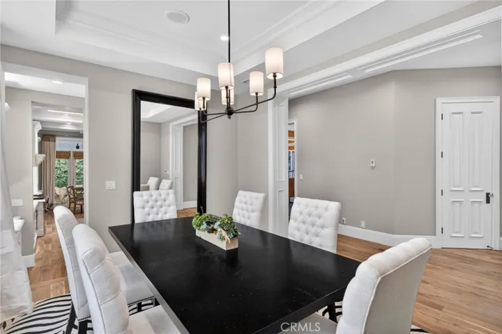 2705 Palm Avenue, Manhattan Beach, California 90266