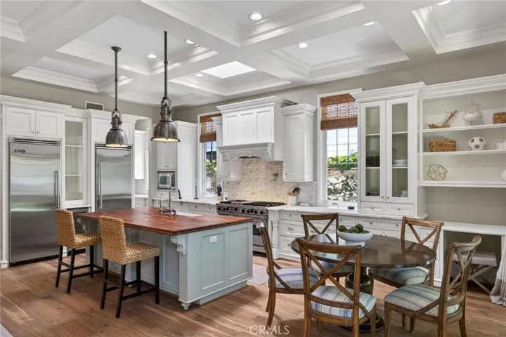 2705 Palm Avenue, Manhattan Beach, California 90266