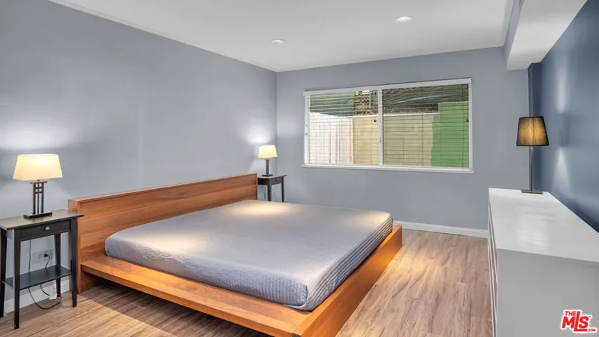 2260 N Cahuenga Boulevard 106, Los Angeles, California 90068