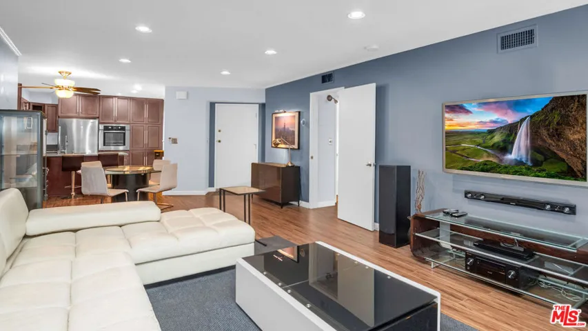 2260 N Cahuenga Boulevard 106, Los Angeles, California 90068