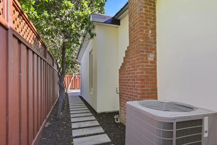 2466 Armstrong, Santa Clara, California 95050