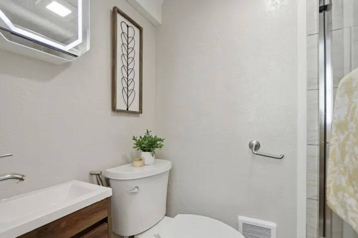 2466 Armstrong, Santa Clara, California 95050