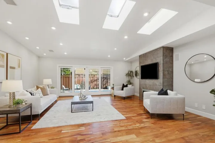 2466 Armstrong, Santa Clara, California 95050
