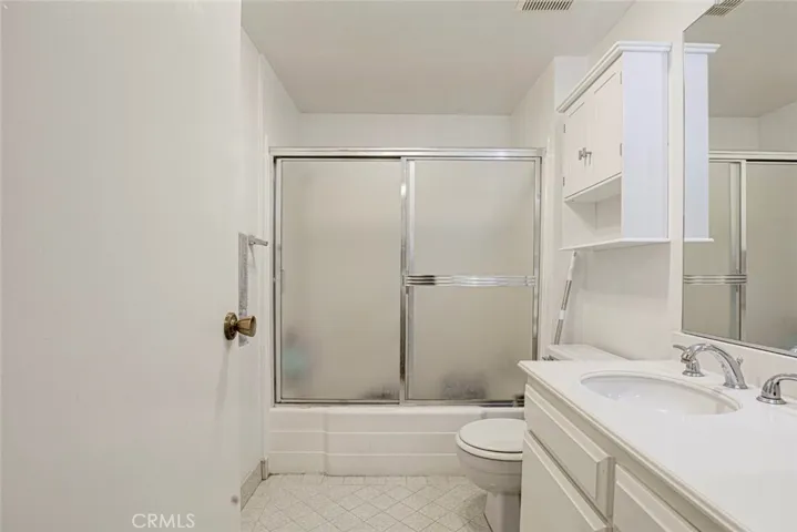 125 W Mountain Street 216, Glendale, California 91202