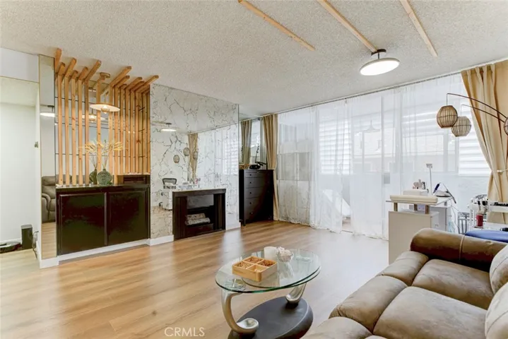 125 W Mountain Street 216, Glendale, California 91202