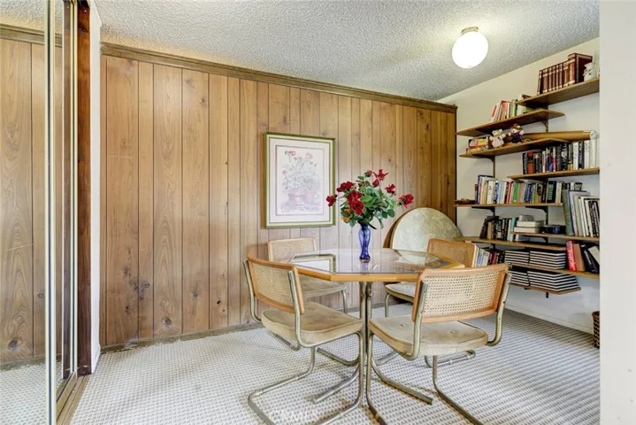125 W Mountain Street 216, Glendale, California 91202
