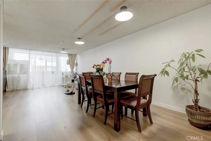 125 W Mountain Street 216, Glendale, California 91202