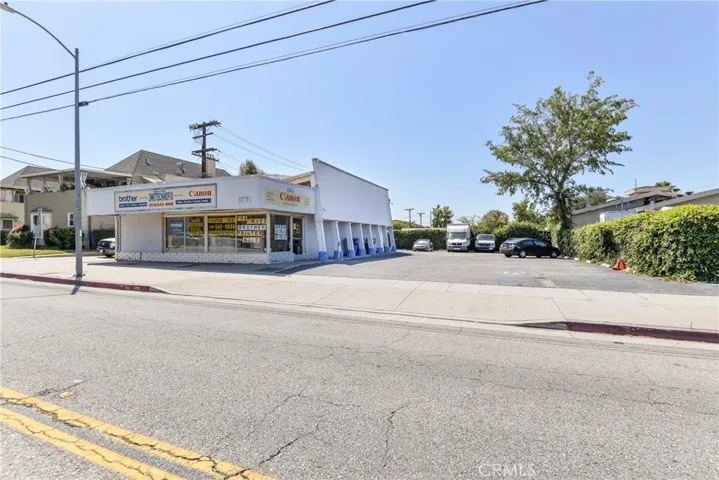 1412 E Wilson, Glendale, California 91206