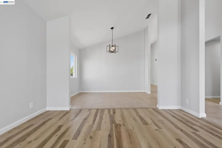 247 Sparrow Dr, Hercules, California 94547