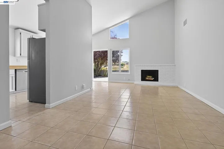 247 Sparrow Dr, Hercules, California 94547