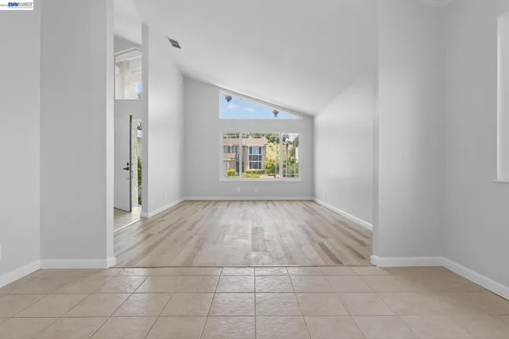 247 Sparrow Dr, Hercules, California 94547