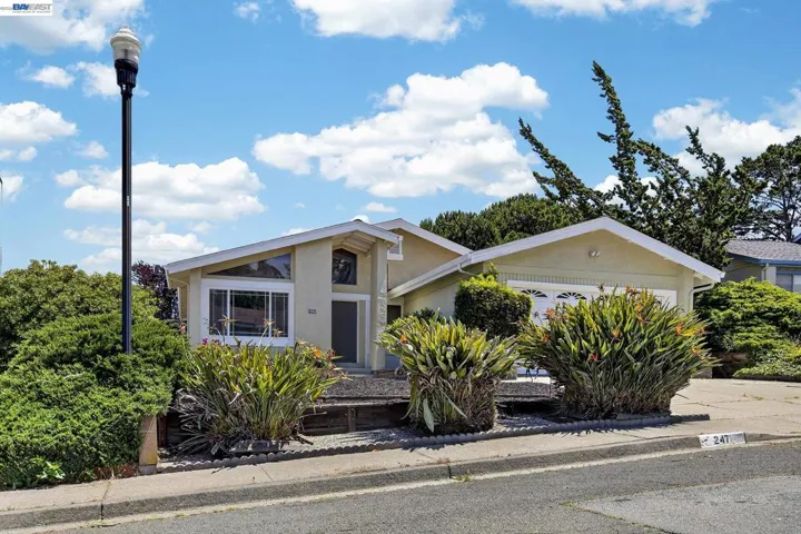 247 Sparrow Dr, Hercules, California 94547