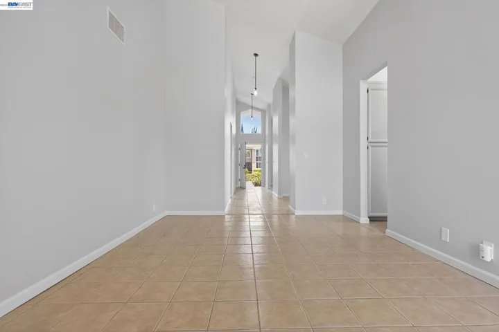 247 Sparrow Dr, Hercules, California 94547
