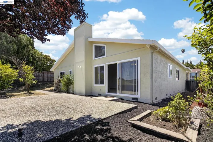 247 Sparrow Dr, Hercules, California 94547