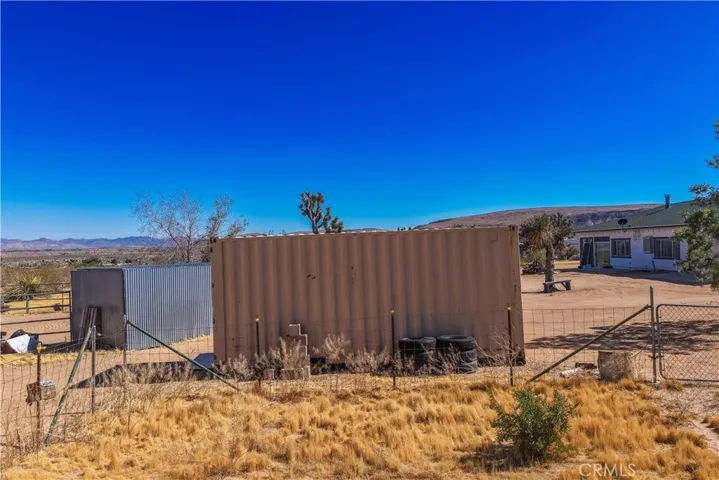975 Jemez Trail, Yucca Valley, California 92284