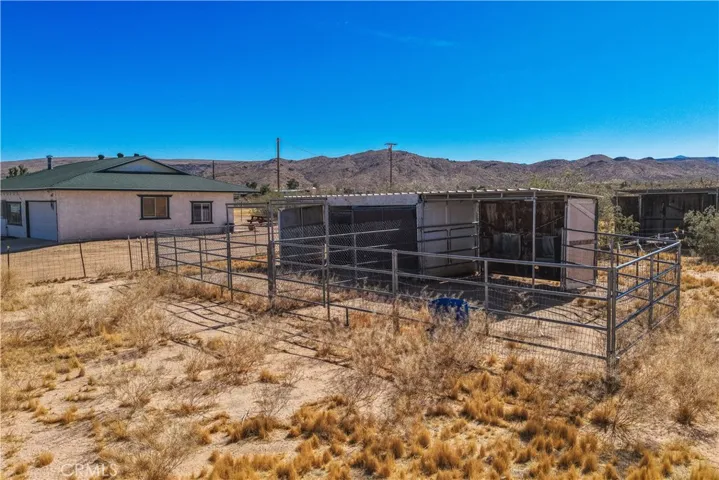 975 Jemez Trail, Yucca Valley, California 92284