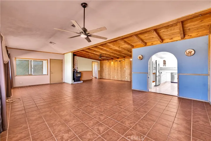 975 Jemez Trail, Yucca Valley, California 92284