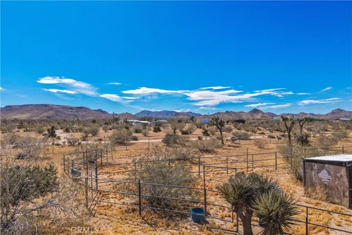 975 Jemez Trail, Yucca Valley, California 92284