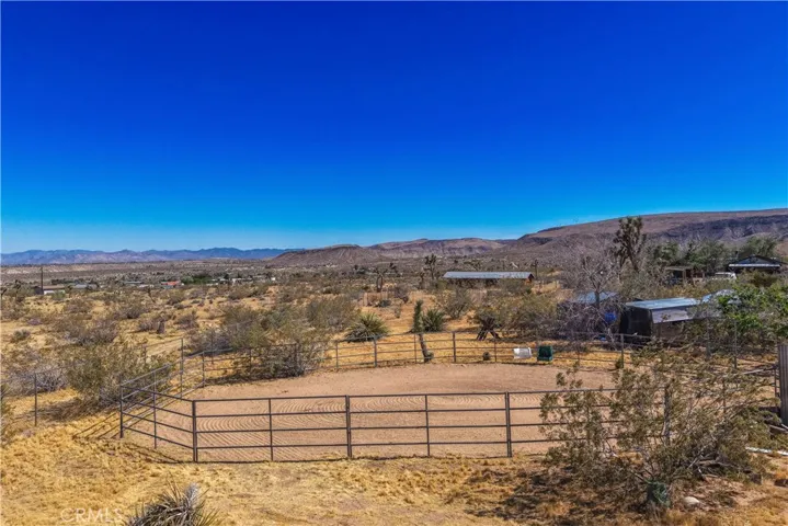 975 Jemez Trail, Yucca Valley, California 92284
