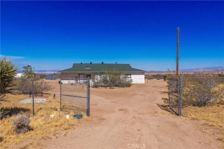 975 Jemez Trail, Yucca Valley, California 92284