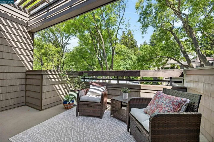 Loft Deck