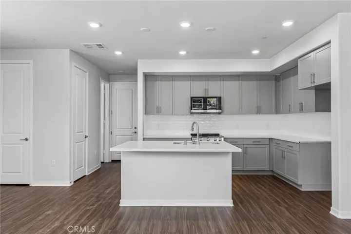 9198 Waverly Lane, Riverside, California 92503