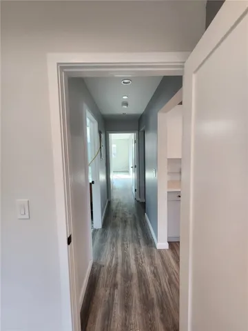 9033 Lindley Avenue, Northridge, California 91325