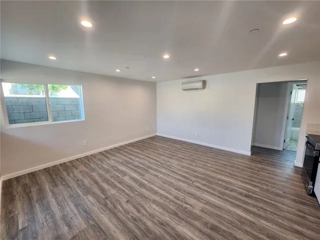 9033 Lindley Avenue, Northridge, California 91325