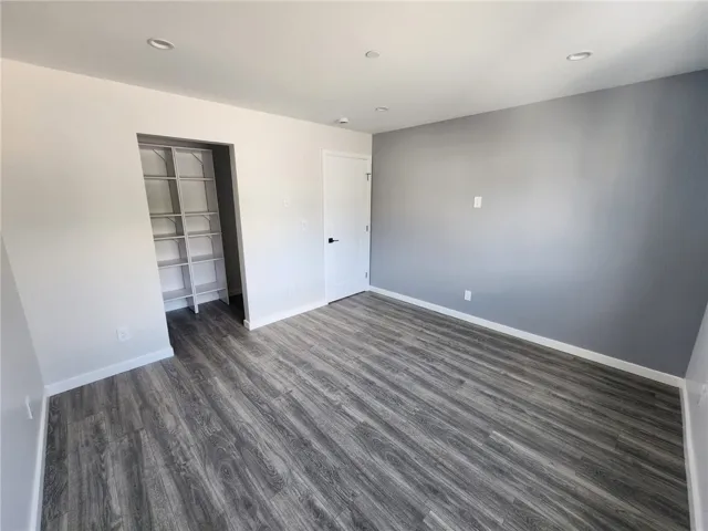 9033 Lindley Avenue, Northridge, California 91325