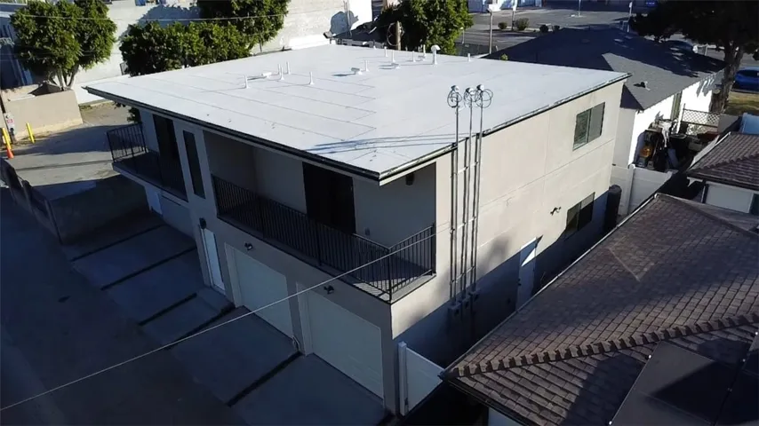 9033 Lindley Avenue, Northridge, California 91325