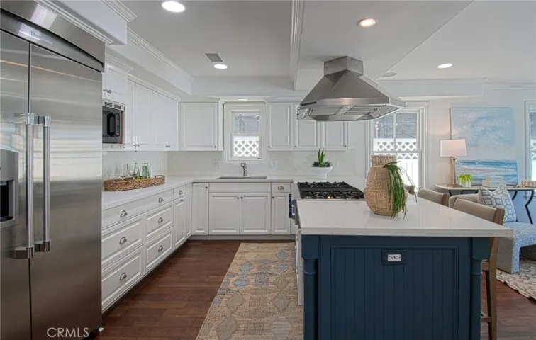 512 35th, Newport Beach, California 92663