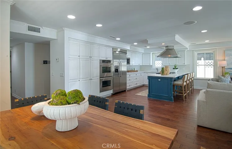512 35th, Newport Beach, California 92663
