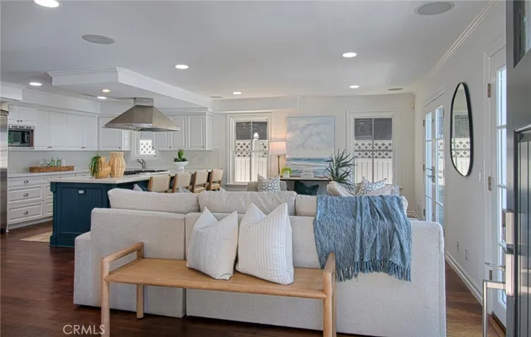 512 35th, Newport Beach, California 92663
