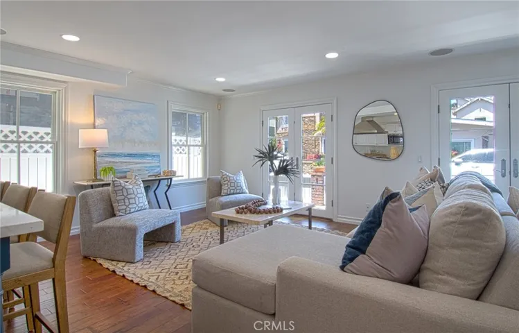512 35th, Newport Beach, California 92663