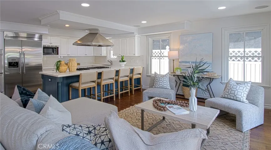 512 35th, Newport Beach, California 92663