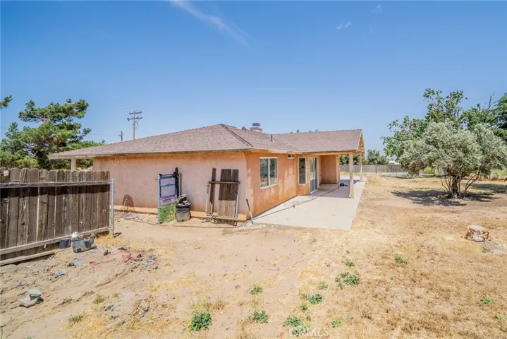 8417 Ailanthus, Phelan, California 92371