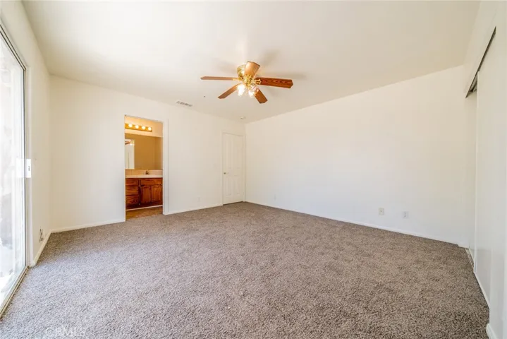 8417 Ailanthus, Phelan, California 92371